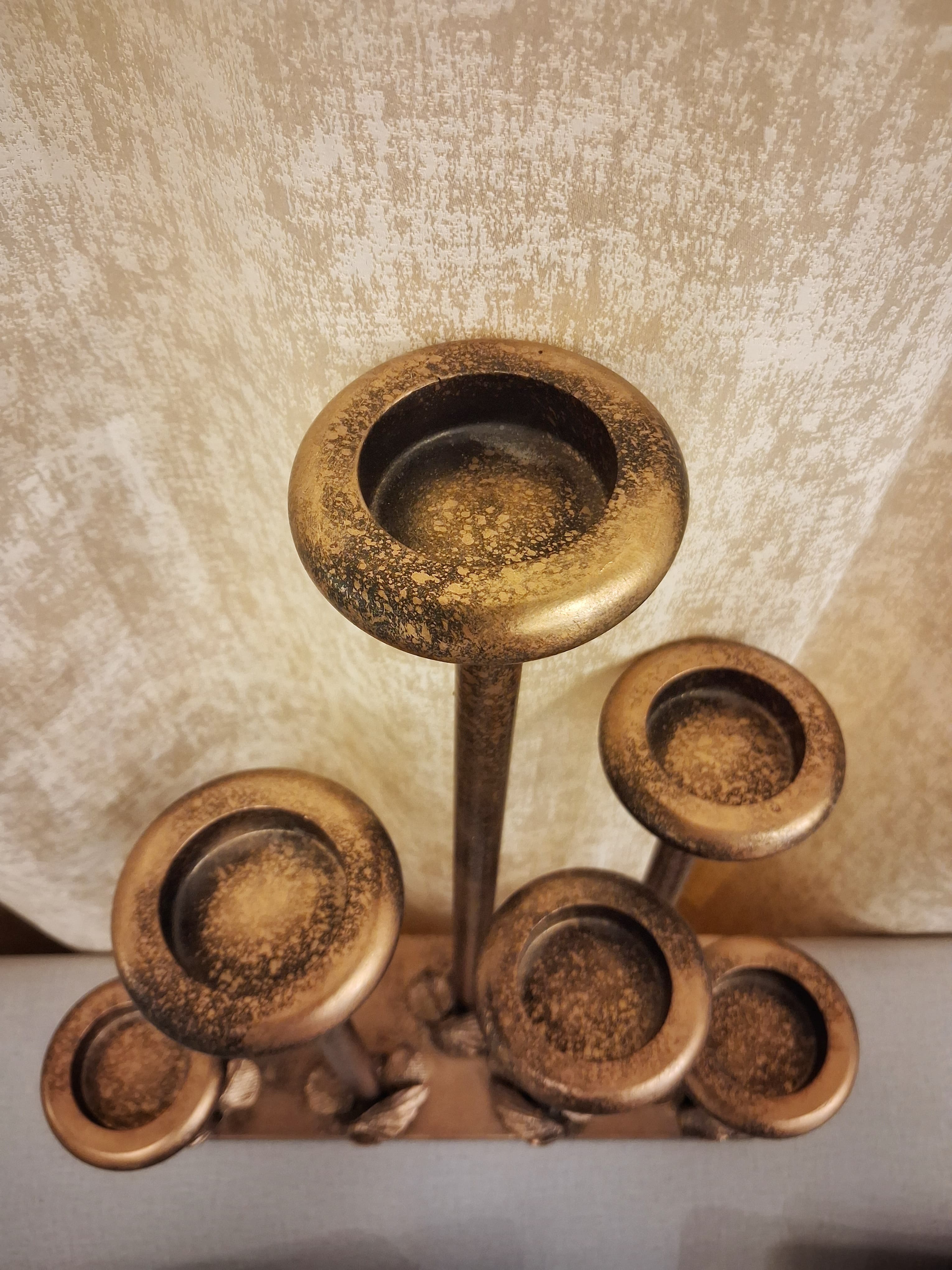 Elegant Polyresin Multi-Candle Stand